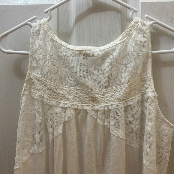 POL BEAUTIFUL LACE TOP - Picture 4 of 5